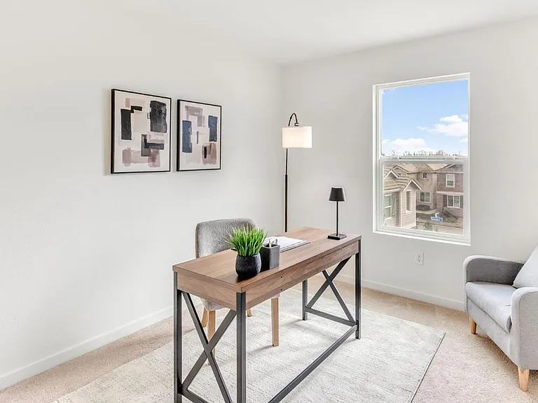 10946 International Dr — Photo 22