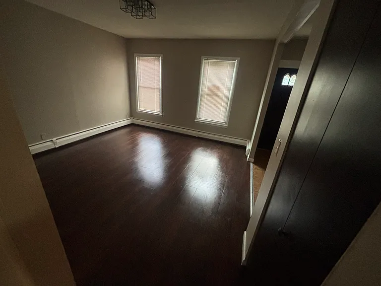 244 W Ivy St #1 — Photo 3