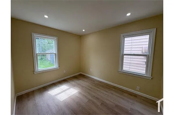 Building Photo - 5633 Waterbury Ave