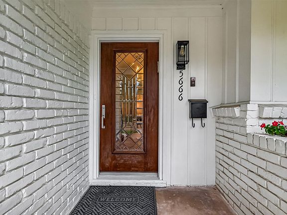2nd image of 5666 Overbrook Ln