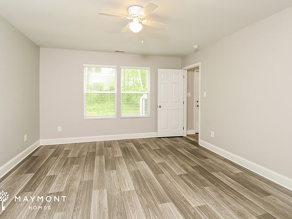 5th image of 402 E Louisiana Ave