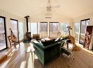 6 Mayflower Dr, Brookfield, CT 06804