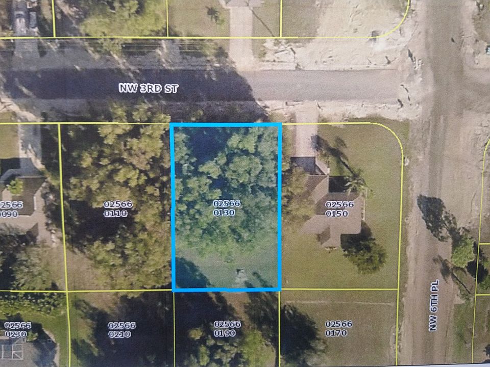 1st image of 622 NW 3rd St