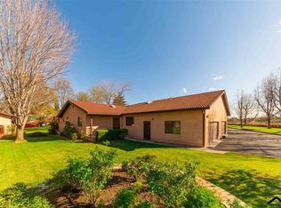 22004 Grove Cir, Red Bluff, CA 96080