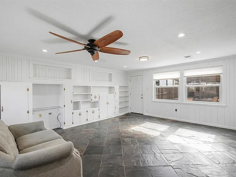 115 Marlin Ave — Photo 7
