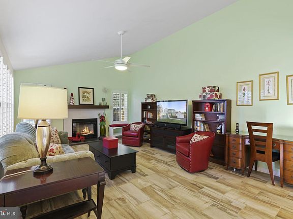 3rd image of 13281 McCartney Ct