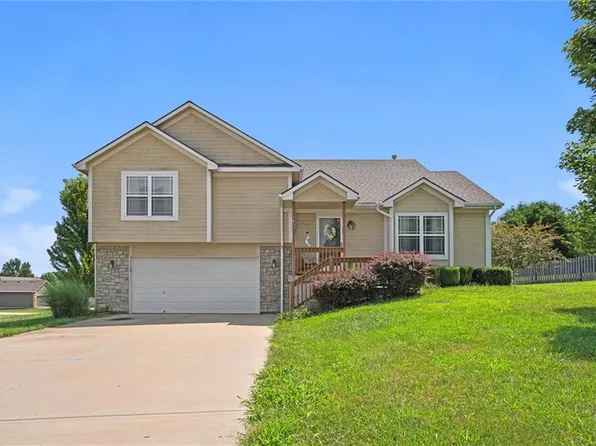 3833 N 124th St, Kansas City, KS 66109