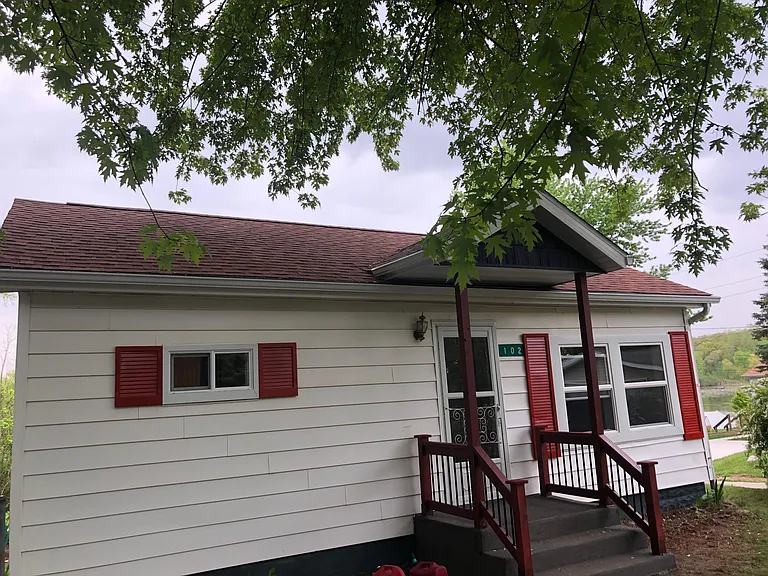 133 Lakeside Dr — Photo 5