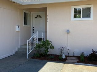 2457 Center Rd, Novato, CA 94947