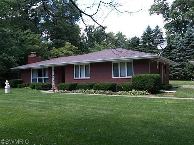 1st image of 26410 Sweetbriar St