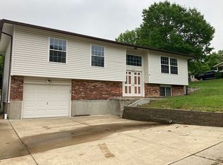 1313 Hillview Dr, Rolla, MO 65401