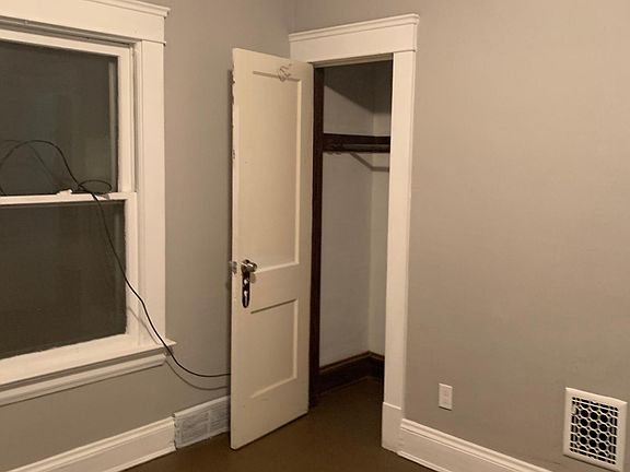 5th image of 11406 Fairport Ave