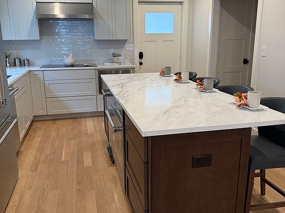 4th image of 16 Curtis St #1