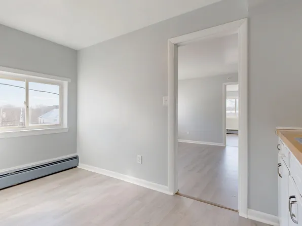 3 Island Ave, Sanford, ME