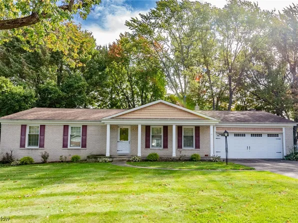 103 Blue Hill Ln, Fairlawn, OH 44333