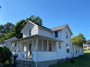 35 Howder St, Hillsdale, MI 49242