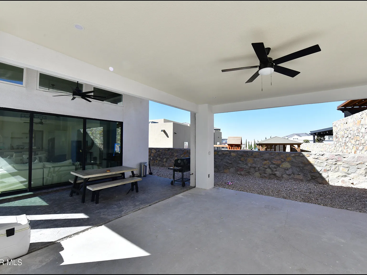 4 bed, 5.0 bath, 2900 sqft, $4,000 — Photo 4