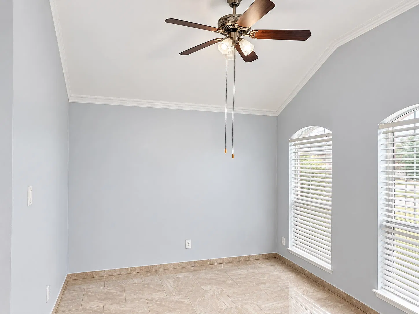 4 bed, 1811 sqft, $2,650 — Photo 4