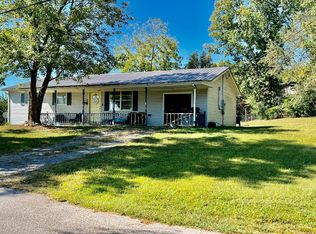 301 Glades Cir, Bean Station, TN 37708