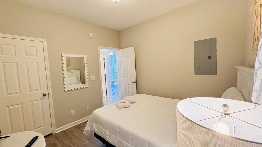 2 bed, 1200 sqft, $1,700 — Photo 4