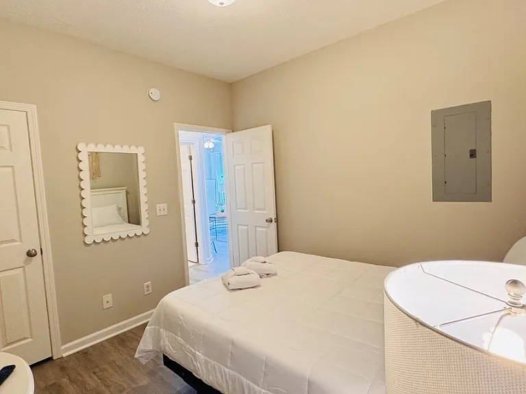 480 River Oaks Dr #I — Photo 4