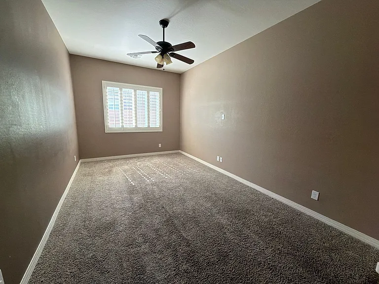 15959 W Cameron Dr — Photo 3