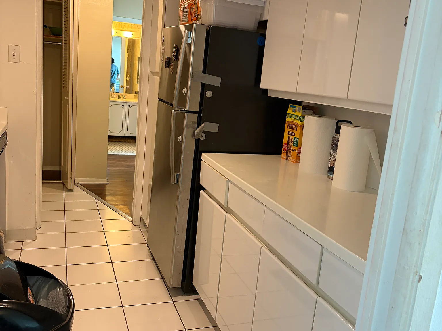 2 bed, 916 sqft, $2,300 — Photo 4