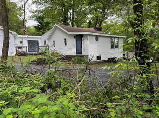 3 Brookside Trl, Monroe, NY 10950