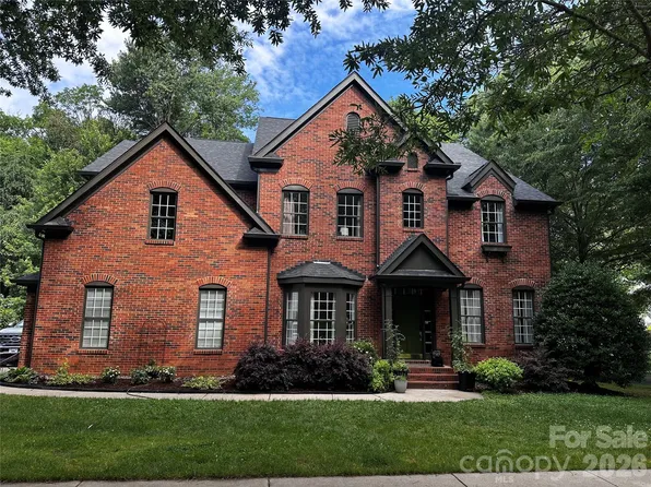 16030 Glen Miro Dr, Huntersville, NC 28078