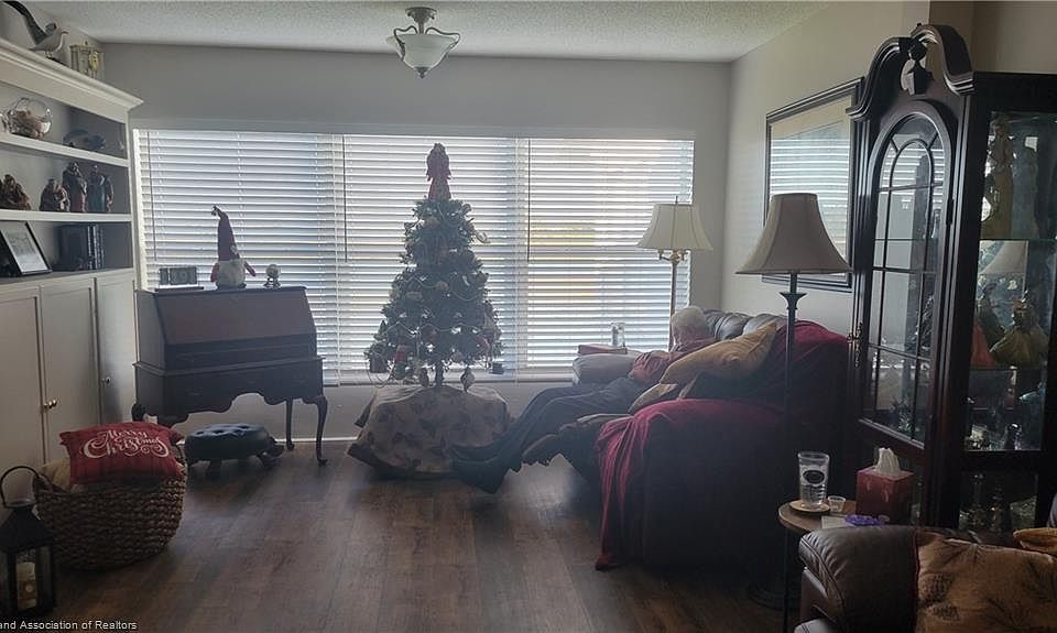 1st image of 502 Chelsee Way