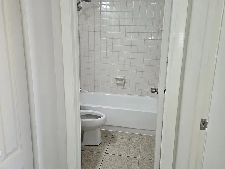 3211 SW 44th St #211 — Photo 10