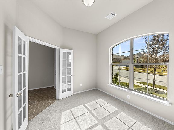 5th image of 1832 Agarito Dr