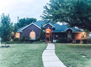 1616 Twin Oaks Dr, Cleburne, TX 76033