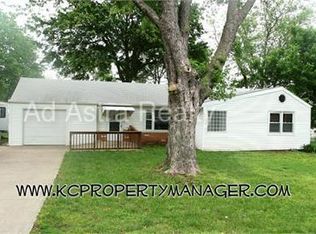 515 Allcutt Ave, Bonner Springs, KS 66012