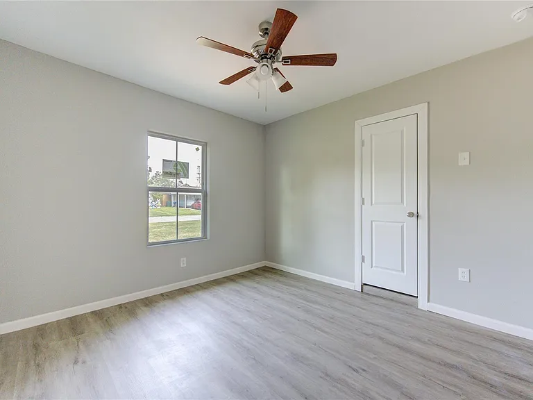 3304 Washington St — Photo 9