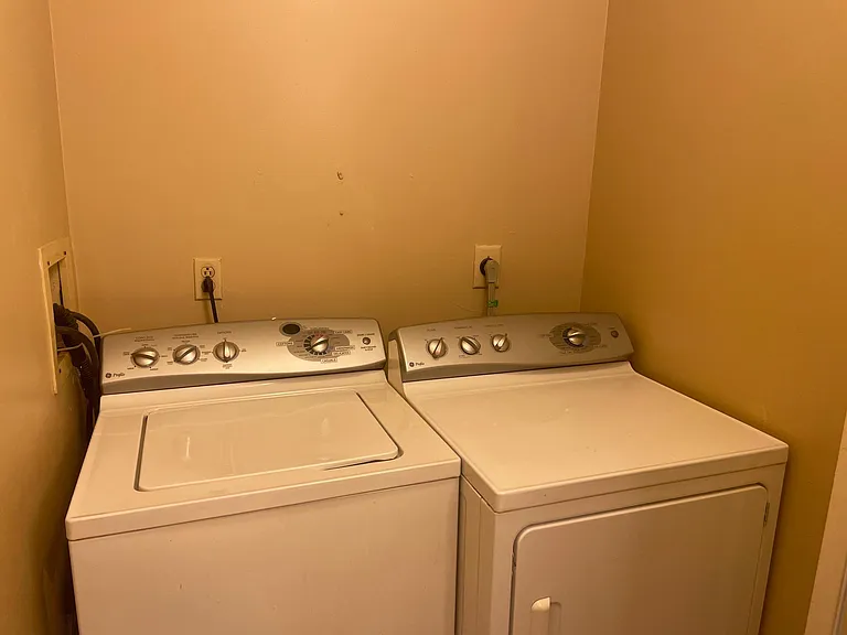 1115 Elizabeth Ct #5 — Photo 11