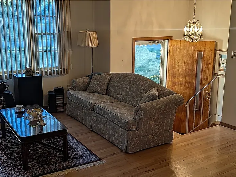 16650 Lanier Ave — Photo 5