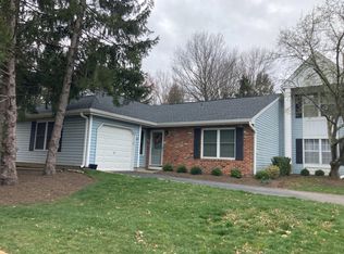 400 Glastonbury Ln, Somerset, NJ 08873