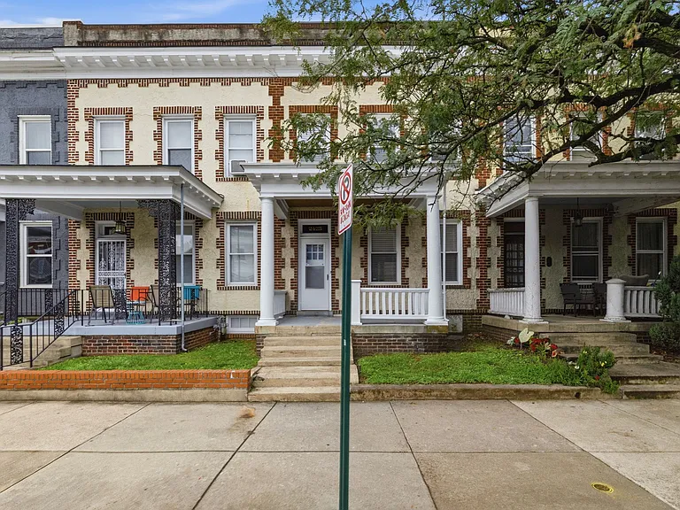 2425 W Main St — Photo 3