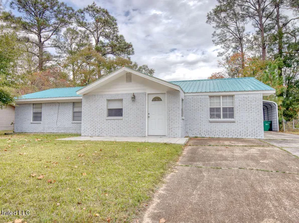 6616 Columbus Cir, Ocean Springs, MS 39564
