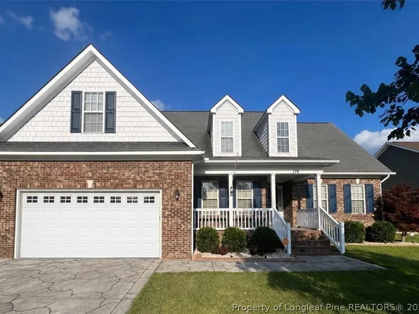 174 Harlon Ct, Raeford, NC 28376