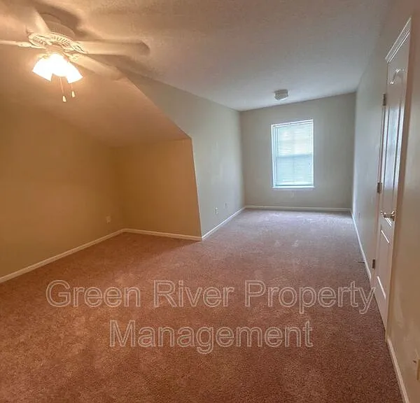 2120D Stone Creek Dr — Photo 23