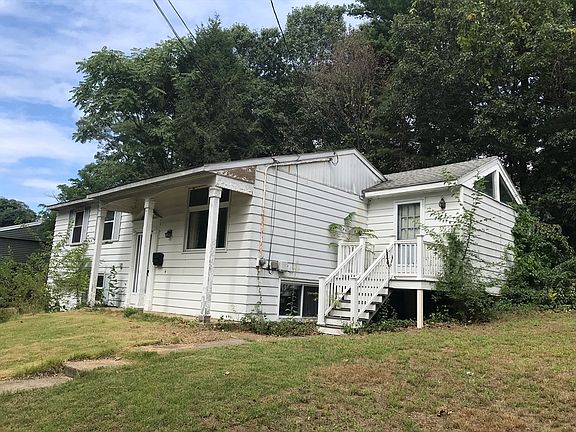 3rd image of 170 Bradley St