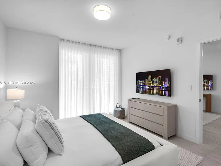 77 SE 5th St #2405 — Photo 14