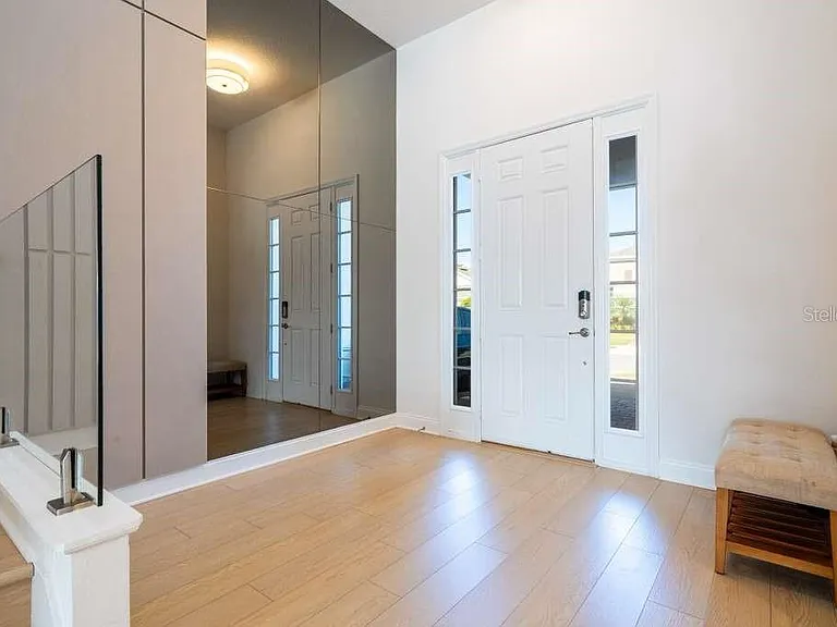 16870 Sanctuary Dr — Photo 24