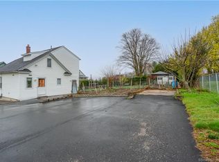 150 Greenmount Ter, Waterbury, CT 06708