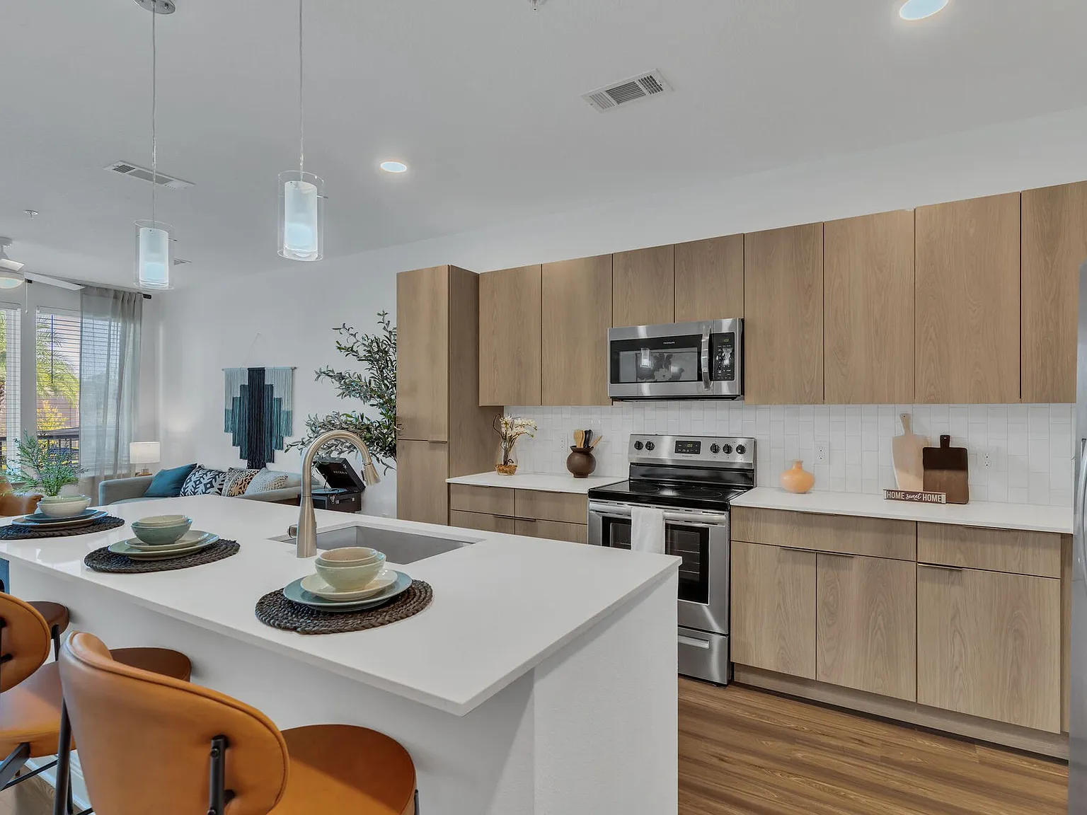 AVERE SOUTHSIDE QUARTER — Photo 3