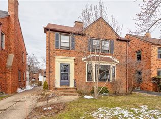 2369 Charney Rd, University Heights, OH 44118