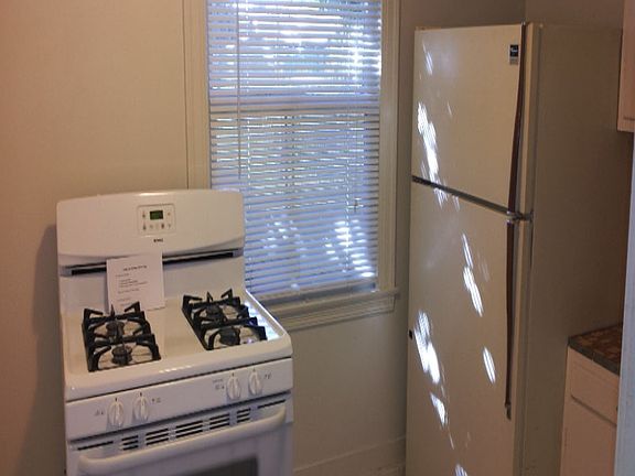 2nd image of 319 Texas St APT A
