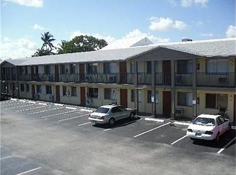 2nd image of 1818 E Oakland Park Bl 82 #82